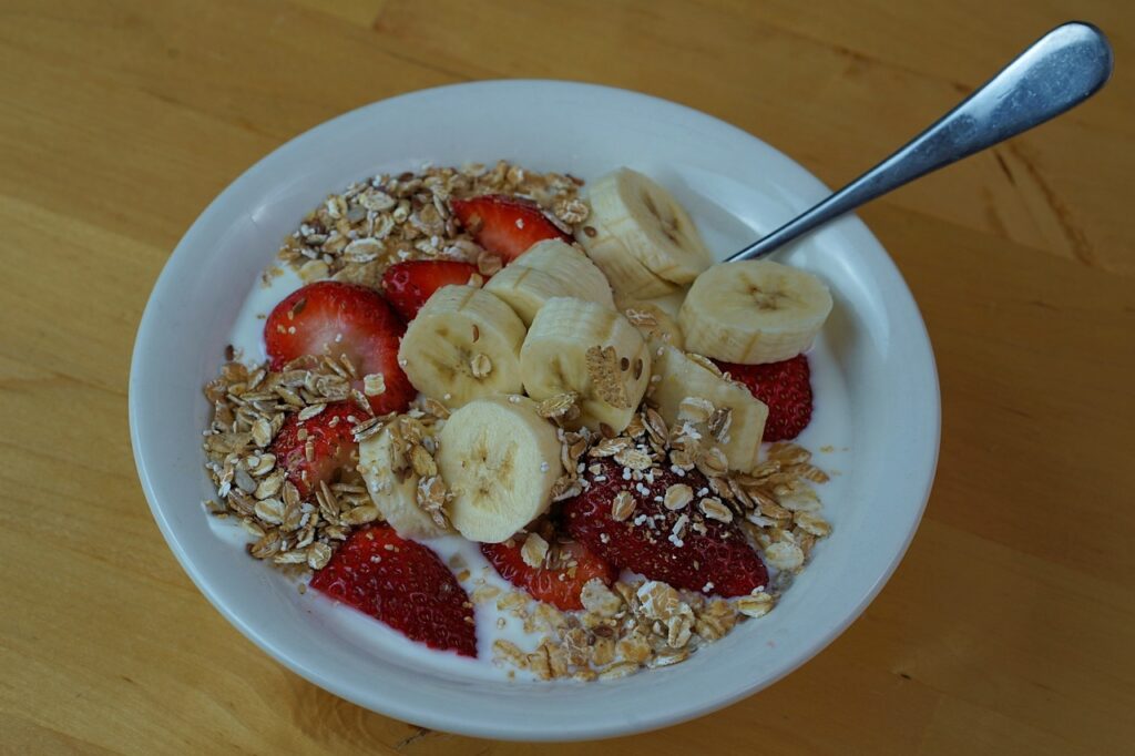 jak przygotować owsiankę bez gotowania